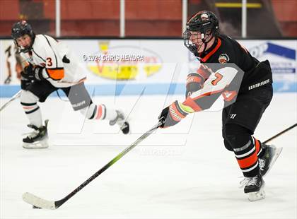 Thumbnail 1 in Brother Rice @ Houghton photogallery.