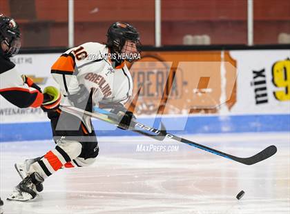 Thumbnail 1 in Brother Rice @ Houghton photogallery.