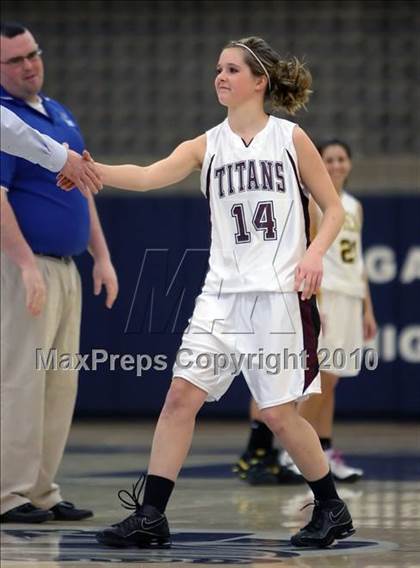 Thumbnail 1 in Monroe County Senior All-Star Game (Section 5) photogallery.