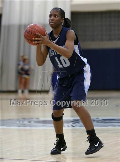 Thumbnail 3 in Monroe County Senior All-Star Game (Section 5) photogallery.