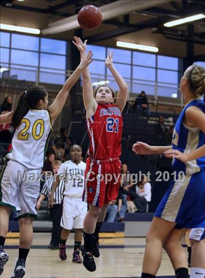 Thumbnail 2 in Monroe County Senior All-Star Game (Section 5) photogallery.