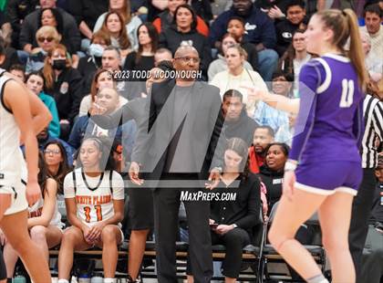 Thumbnail 2 in White Plains vs Monroe-Woodbury (NYSPHSAA Class AA Regionals) photogallery.