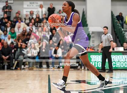 Thumbnail 1 in White Plains vs Monroe-Woodbury (NYSPHSAA Class AA Regionals) photogallery.