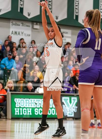 Thumbnail 3 in White Plains vs Monroe-Woodbury (NYSPHSAA Class AA Regionals) photogallery.