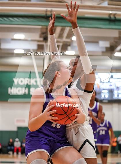 Thumbnail 1 in White Plains vs Monroe-Woodbury (NYSPHSAA Class AA Regionals) photogallery.
