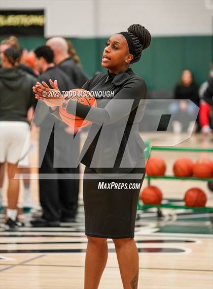Thumbnail 3 in White Plains vs Monroe-Woodbury (NYSPHSAA Class AA Regionals) photogallery.