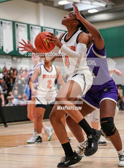 Thumbnail 1 in White Plains vs Monroe-Woodbury (NYSPHSAA Class AA Regionals) photogallery.