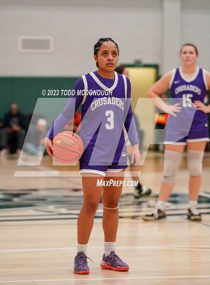 Thumbnail 2 in White Plains vs Monroe-Woodbury (NYSPHSAA Class AA Regionals) photogallery.