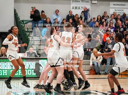 Thumbnail 1 in White Plains vs Monroe-Woodbury (NYSPHSAA Class AA Regionals) photogallery.