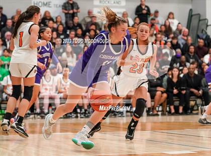 Thumbnail 2 in White Plains vs Monroe-Woodbury (NYSPHSAA Class AA Regionals) photogallery.