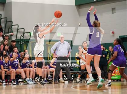 Thumbnail 2 in White Plains vs Monroe-Woodbury (NYSPHSAA Class AA Regionals) photogallery.