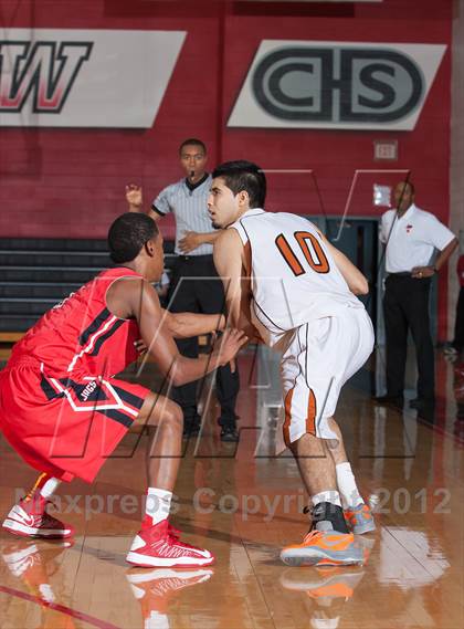 Thumbnail 1 in Horn [Dr. John] vs White [W.T.] (Carrollton-Farmers Branch Basketball Classic) photogallery.