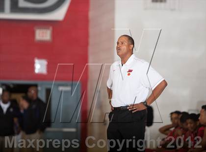 Thumbnail 3 in Horn [Dr. John] vs White [W.T.] (Carrollton-Farmers Branch Basketball Classic) photogallery.