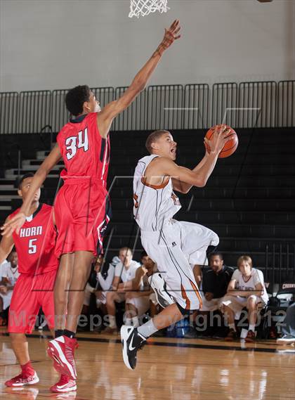 Thumbnail 3 in Horn [Dr. John] vs White [W.T.] (Carrollton-Farmers Branch Basketball Classic) photogallery.