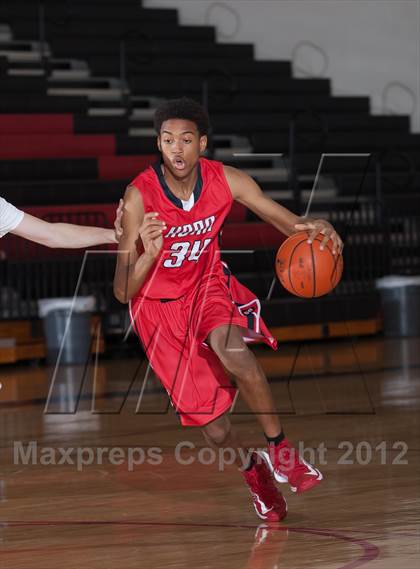 Thumbnail 2 in Horn [Dr. John] vs White [W.T.] (Carrollton-Farmers Branch Basketball Classic) photogallery.