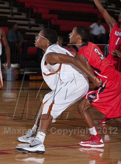 Thumbnail 1 in Horn [Dr. John] vs White [W.T.] (Carrollton-Farmers Branch Basketball Classic) photogallery.