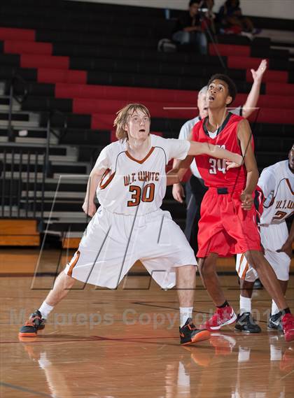 Thumbnail 2 in Horn [Dr. John] vs White [W.T.] (Carrollton-Farmers Branch Basketball Classic) photogallery.