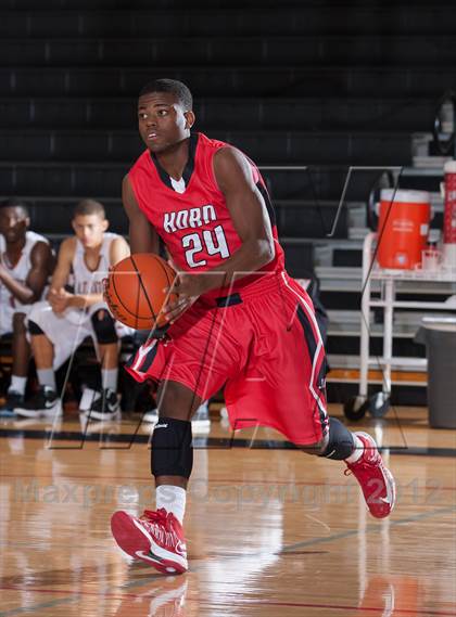Thumbnail 3 in Horn [Dr. John] vs White [W.T.] (Carrollton-Farmers Branch Basketball Classic) photogallery.