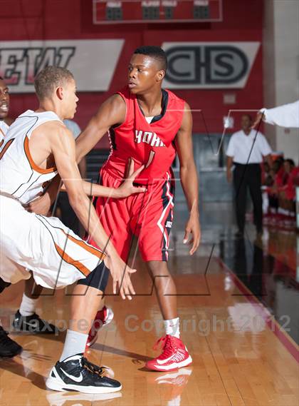 Thumbnail 3 in Horn [Dr. John] vs White [W.T.] (Carrollton-Farmers Branch Basketball Classic) photogallery.
