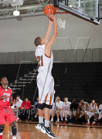 Thumbnail 1 in Horn [Dr. John] vs White [W.T.] (Carrollton-Farmers Branch Basketball Classic) photogallery.