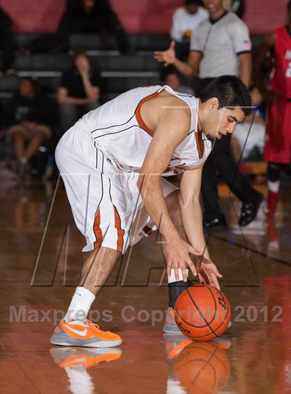 Thumbnail 2 in Horn [Dr. John] vs White [W.T.] (Carrollton-Farmers Branch Basketball Classic) photogallery.