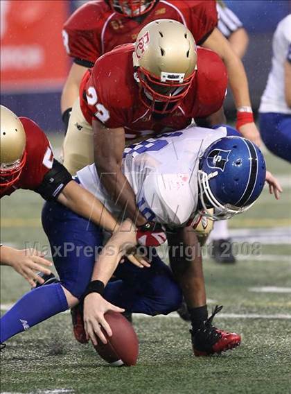 Thumbnail 3 in Southington vs. Bergen Catholic (Kickoff Classic @ Giants Stadium) photogallery.
