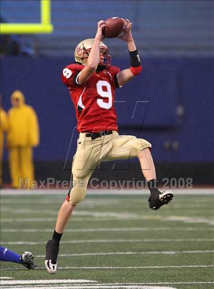 Thumbnail 2 in Southington vs. Bergen Catholic (Kickoff Classic @ Giants Stadium) photogallery.