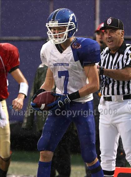 Thumbnail 2 in Southington vs. Bergen Catholic (Kickoff Classic @ Giants Stadium) photogallery.