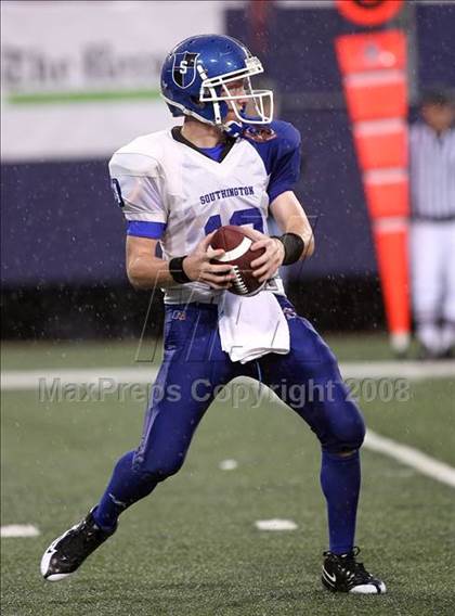 Thumbnail 2 in Southington vs. Bergen Catholic (Kickoff Classic @ Giants Stadium) photogallery.