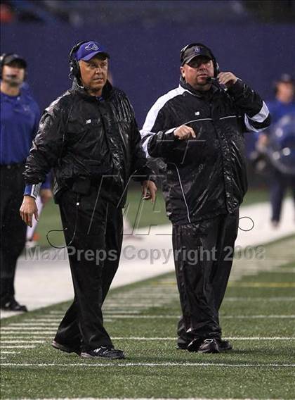 Thumbnail 3 in Southington vs. Bergen Catholic (Kickoff Classic @ Giants Stadium) photogallery.