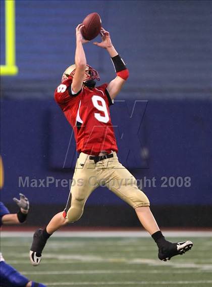 Thumbnail 1 in Southington vs. Bergen Catholic (Kickoff Classic @ Giants Stadium) photogallery.