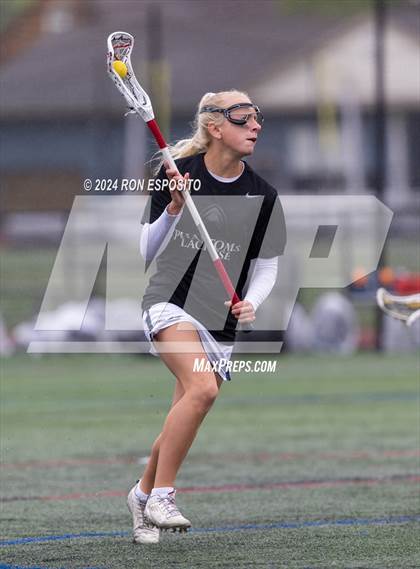 Thumbnail 1 in Rocky Point vs Bayport-Blue Point (Section XI Class C Semifinal) photogallery.