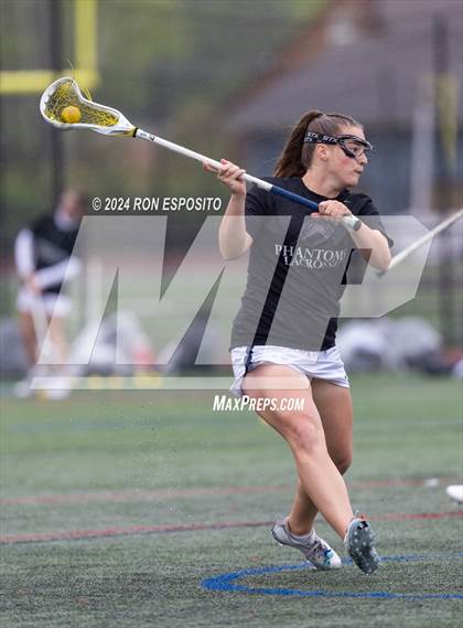 Thumbnail 3 in Rocky Point vs Bayport-Blue Point (Section XI Class C Semifinal) photogallery.