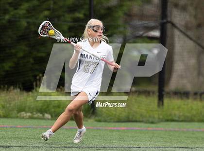 Thumbnail 2 in Rocky Point vs Bayport-Blue Point (Section XI Class C Semifinal) photogallery.