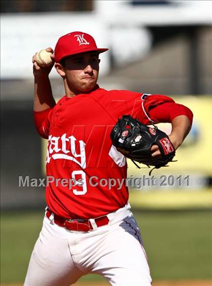 Thumbnail 2 in Pasadena Memorial vs Katy (Kenny Crafton Tournament) photogallery.