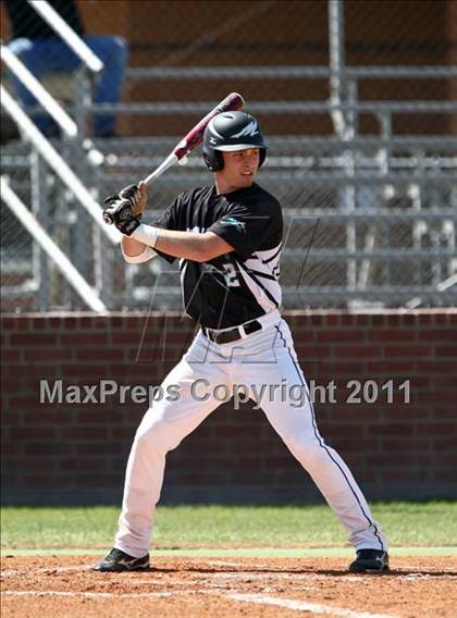 Thumbnail 2 in Pasadena Memorial vs Katy (Kenny Crafton Tournament) photogallery.