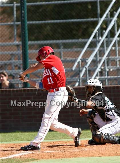 Thumbnail 1 in Pasadena Memorial vs Katy (Kenny Crafton Tournament) photogallery.