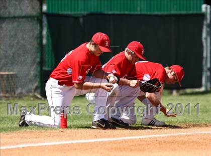 Thumbnail 3 in Pasadena Memorial vs Katy (Kenny Crafton Tournament) photogallery.