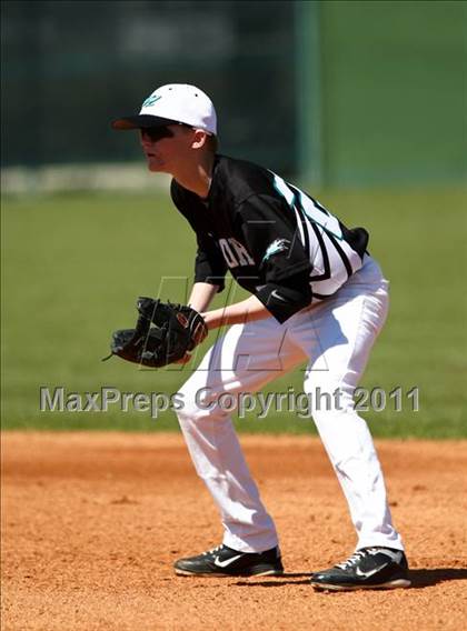 Thumbnail 3 in Pasadena Memorial vs Katy (Kenny Crafton Tournament) photogallery.