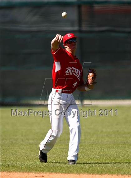 Thumbnail 2 in Pasadena Memorial vs Katy (Kenny Crafton Tournament) photogallery.