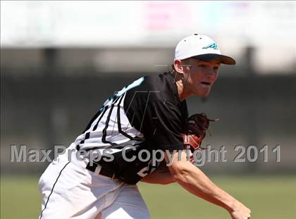 Thumbnail 2 in Pasadena Memorial vs Katy (Kenny Crafton Tournament) photogallery.