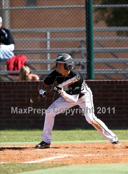 Thumbnail 3 in Pasadena Memorial vs Katy (Kenny Crafton Tournament) photogallery.