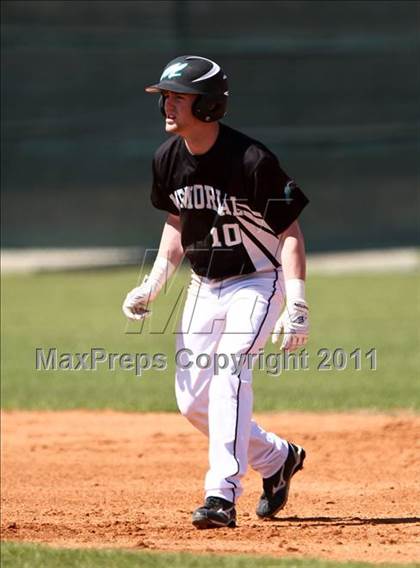 Thumbnail 2 in Pasadena Memorial vs Katy (Kenny Crafton Tournament) photogallery.