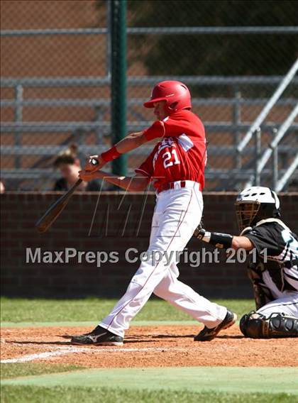 Thumbnail 2 in Pasadena Memorial vs Katy (Kenny Crafton Tournament) photogallery.