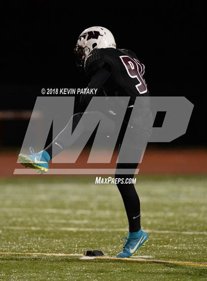 Thumbnail 3 in North Haven @ Windsor (CIAC Class L Qtr Final) photogallery.