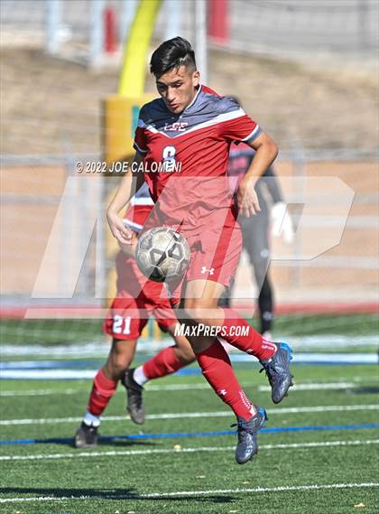 Thumbnail 2 in Lee vs Harlan photogallery.