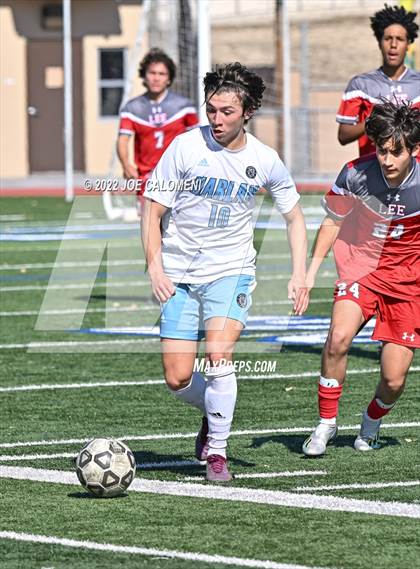 Thumbnail 3 in Lee vs Harlan photogallery.