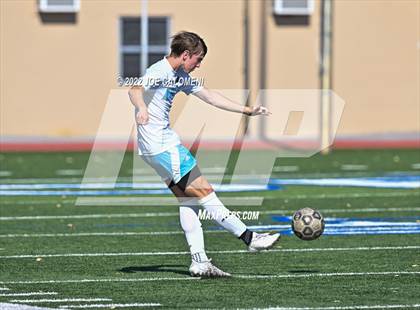 Thumbnail 2 in Lee vs Harlan photogallery.