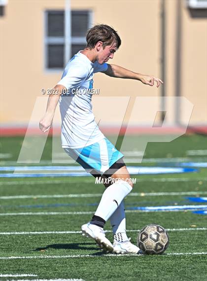 Thumbnail 3 in Lee vs Harlan photogallery.