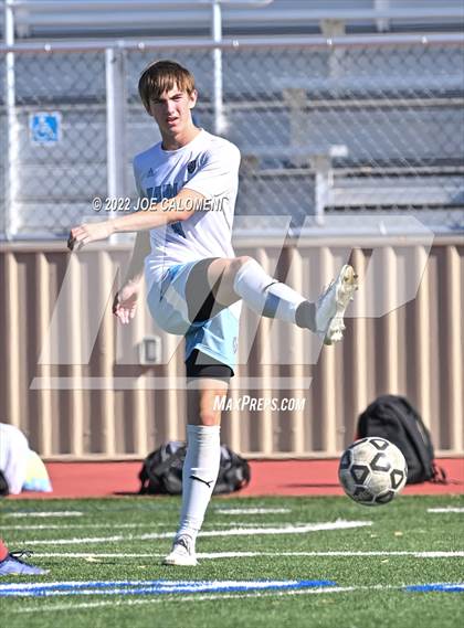 Thumbnail 3 in Lee vs Harlan photogallery.
